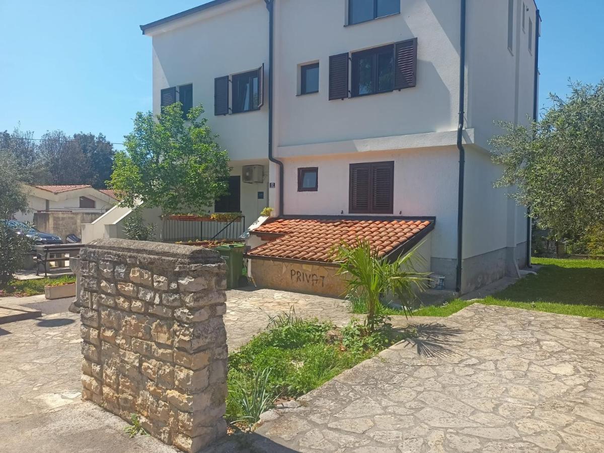 Marko Apartments Пореч Экстерьер фото